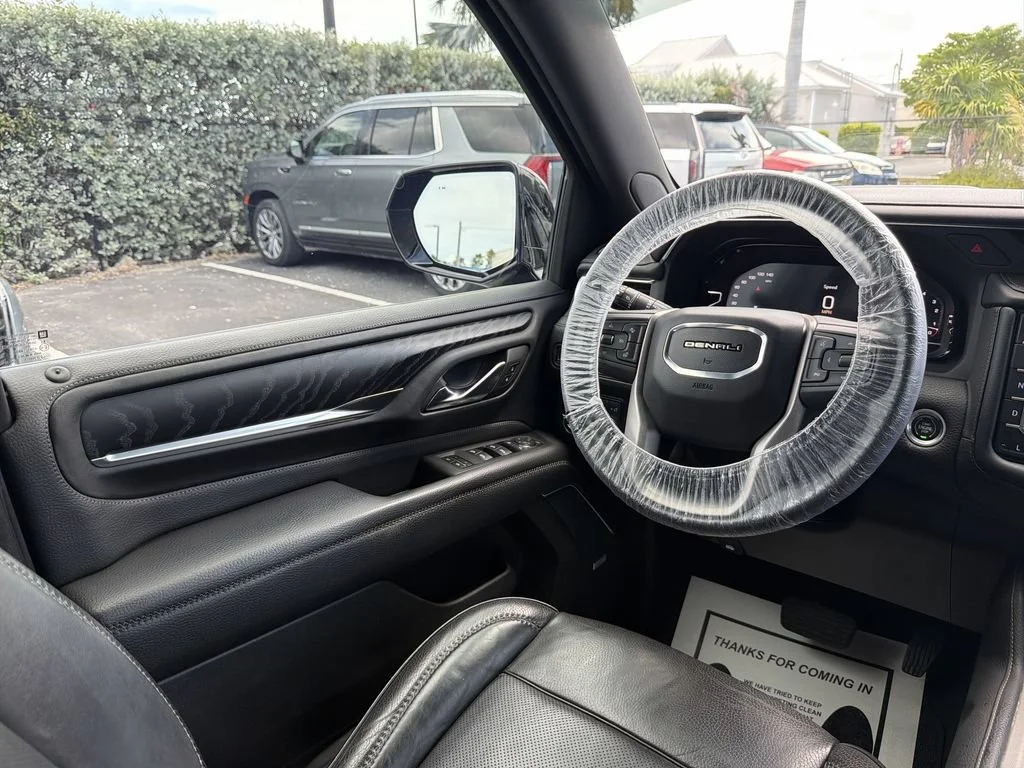Used 2022 Onyx Black GMC Denali image 15