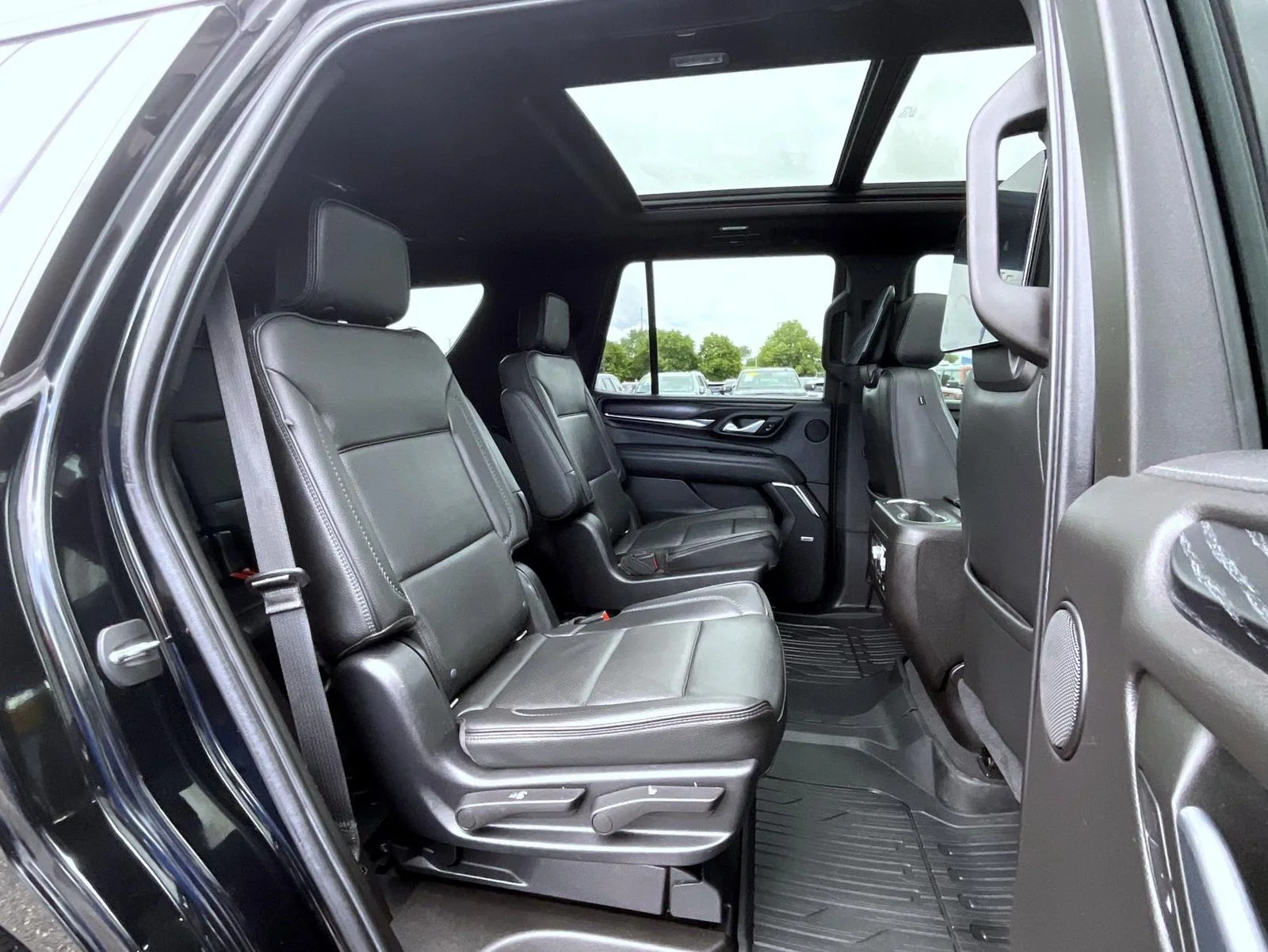 Used 2021 Black GMC Denali image 18
