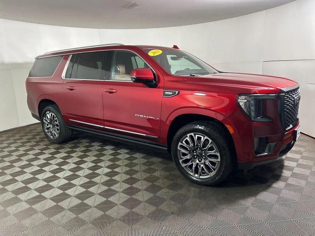 Used 2023 Volcanic Red GMC Denali Ultimate image 6