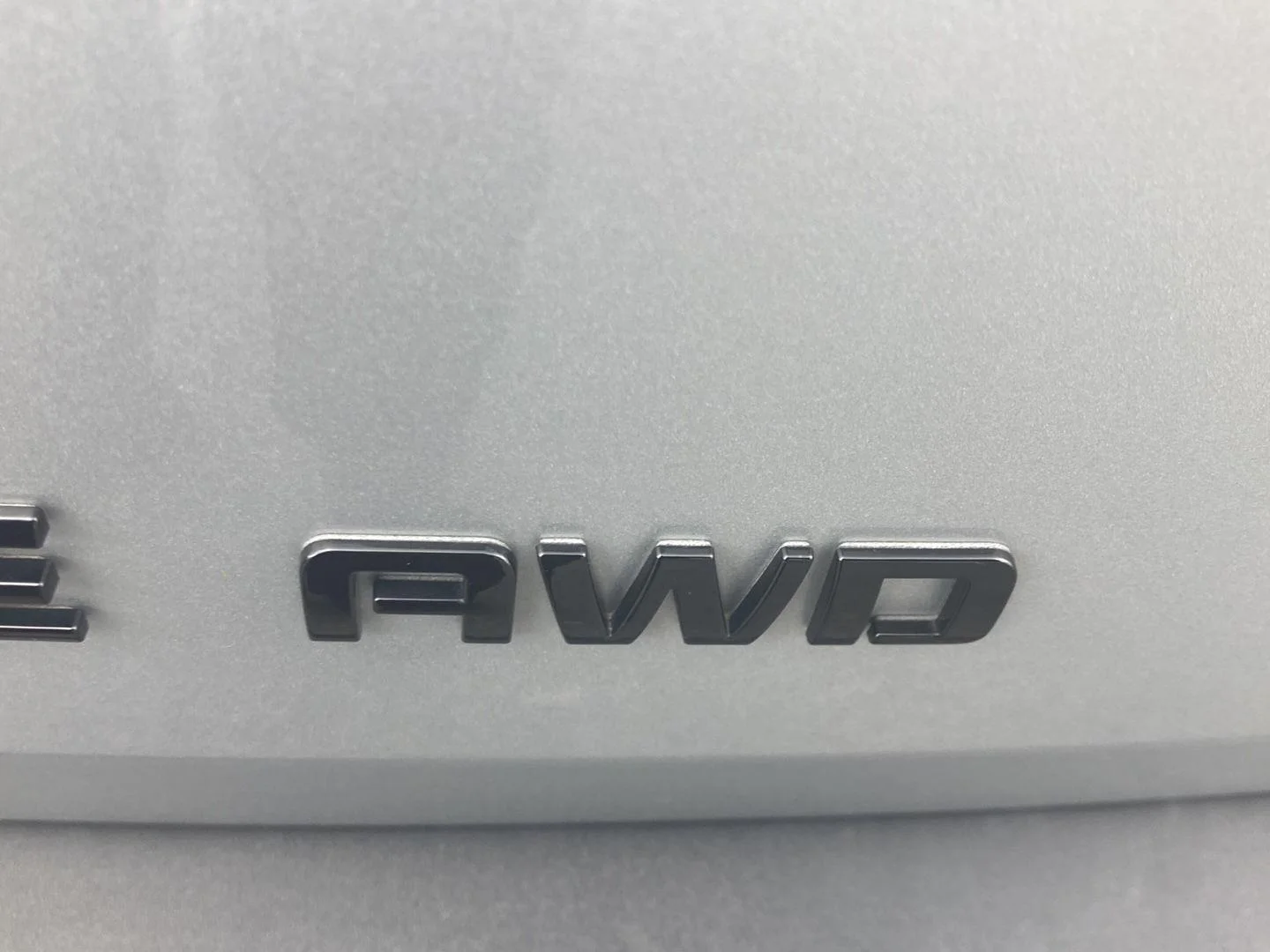 Used 2022 Silver Ice Metallic Chevrolet LT Cloth image 11
