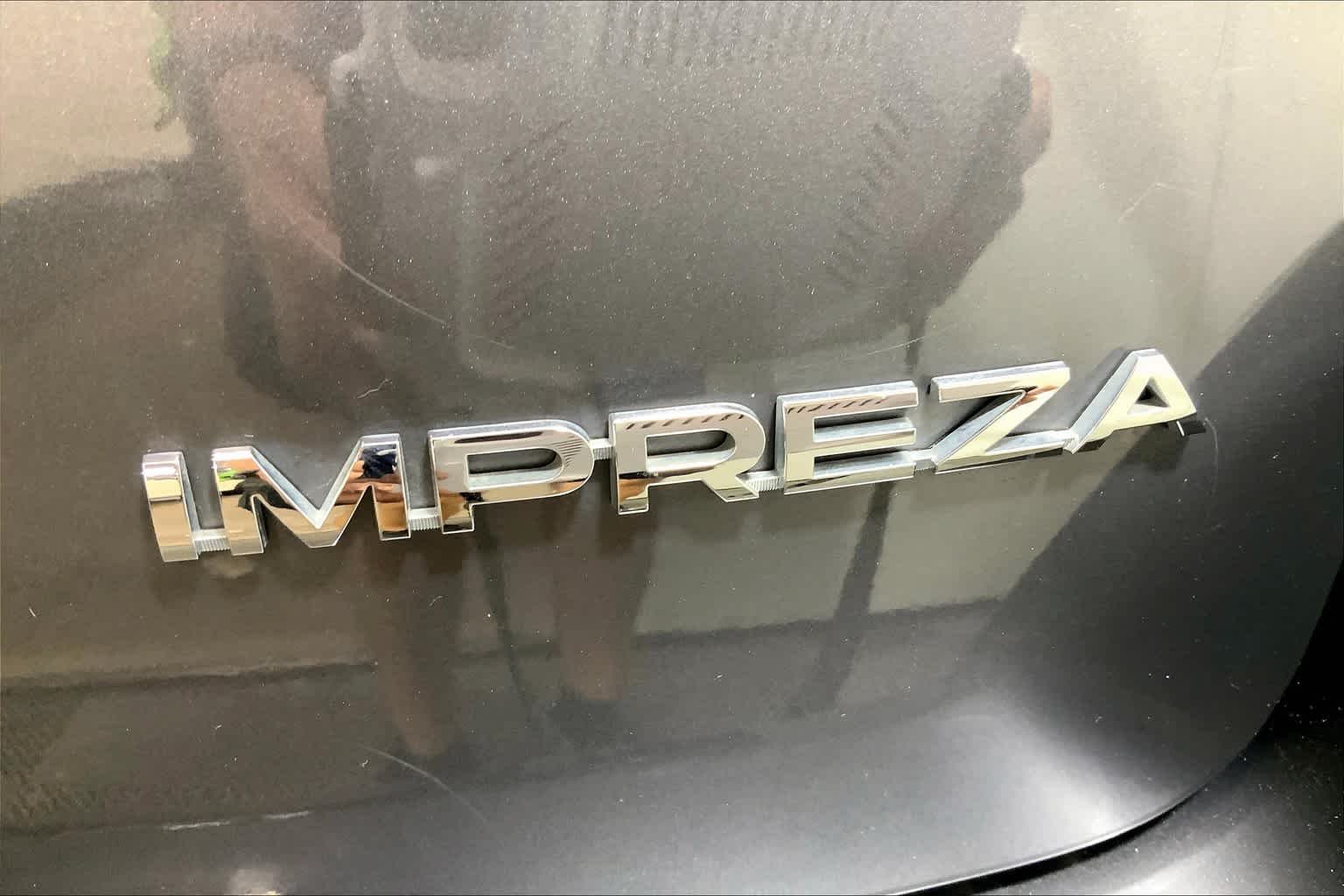 Used 2018 Magnetite Gray Metallic Subaru  image 10