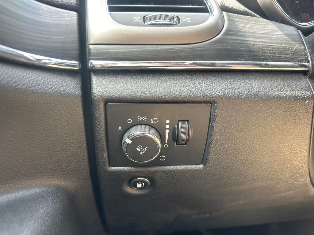 Used 2019 Black Jeep Limited image 16