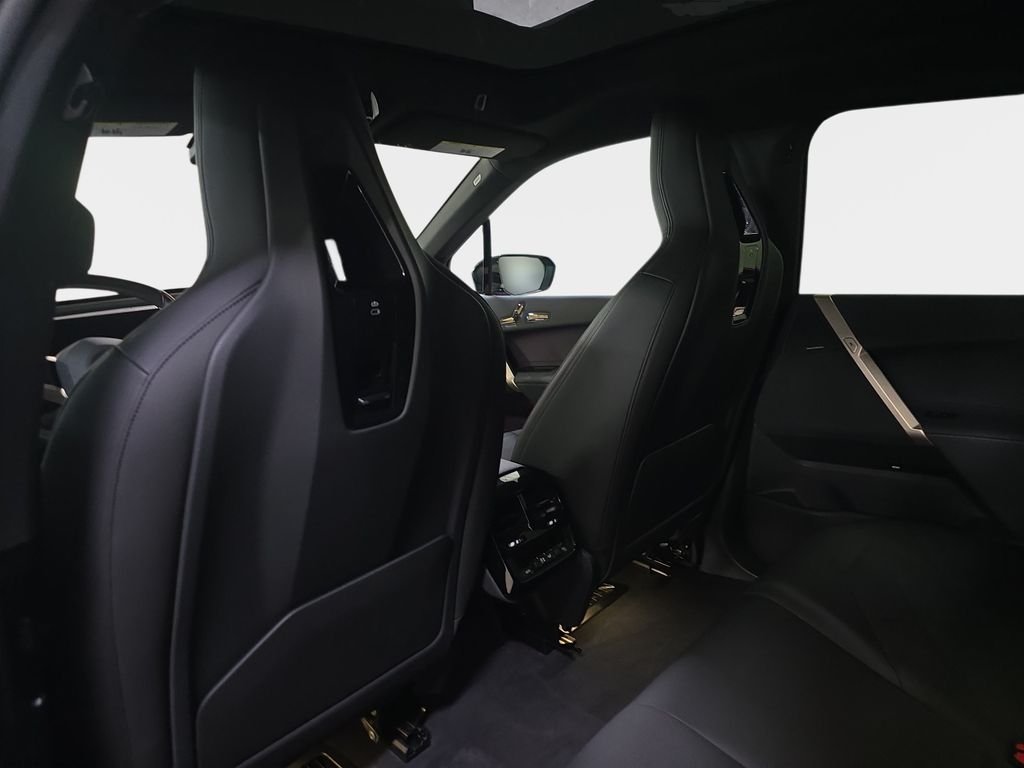 Certified Used 2024 Black Sapphire Metallic BMW xDrive50 image 16