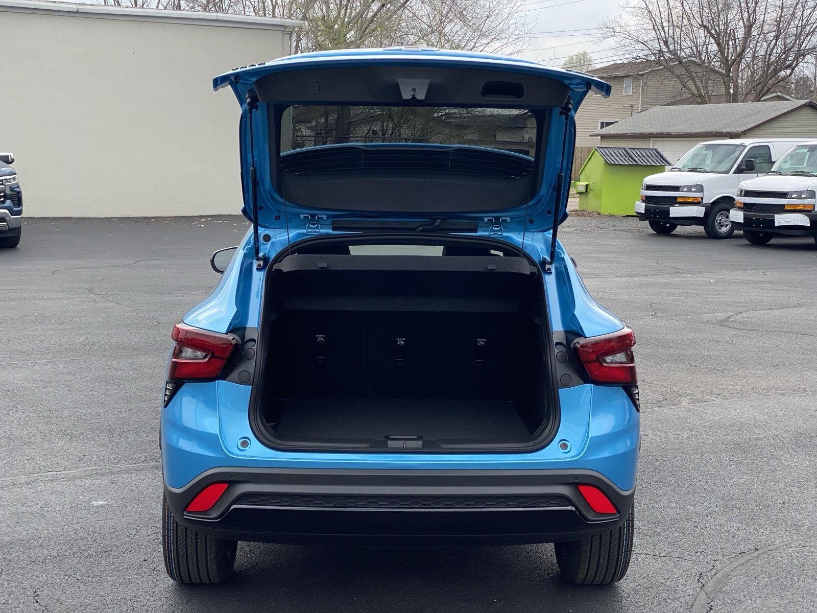 2026 Chevrolet Trax RS - Photo 12