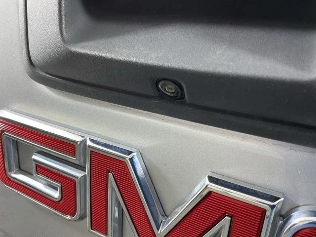 Used 2018 Quicksilver Metallic GMC SLE image 8