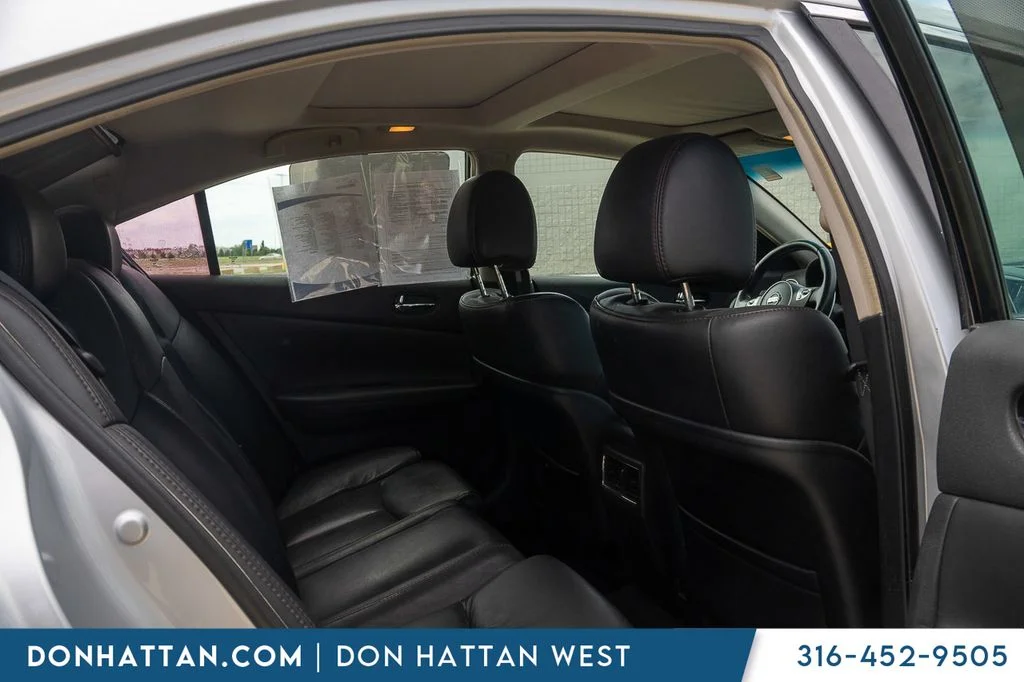 Used 2012 Silver Nissan 3.5 SV image 21