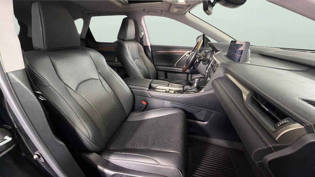Used 2022 Black Lexus RX 350L image 38