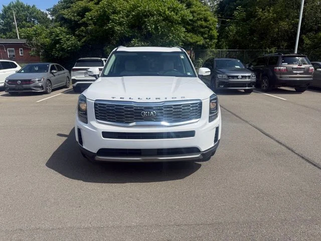 Used 2021 White Kia EX image 2