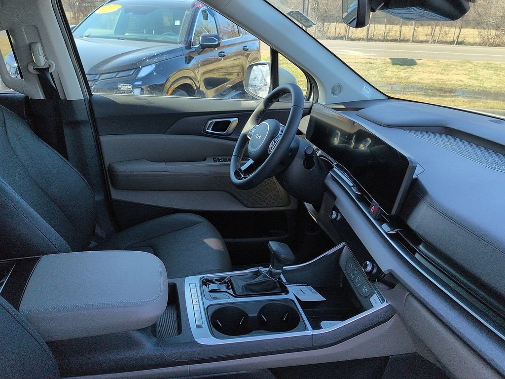 New 2026 Ceramic Silver Kia EX image 7