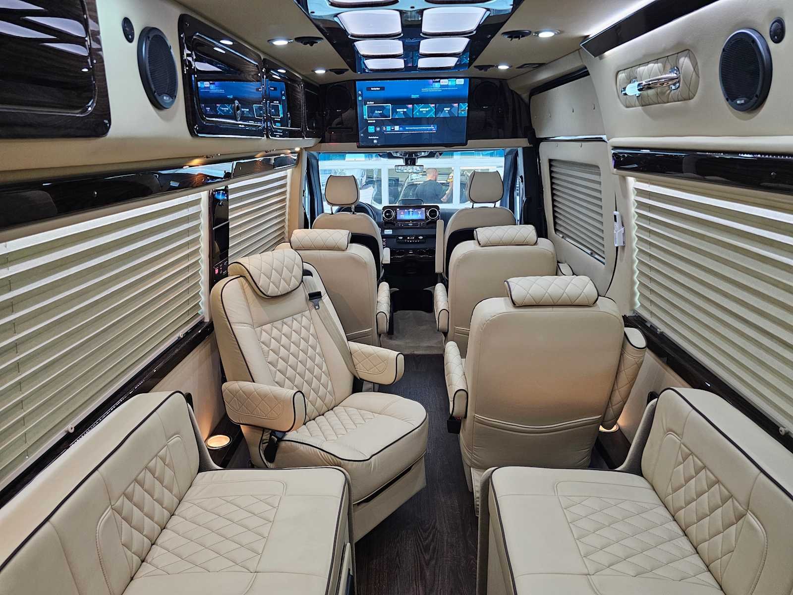New 2026 Obsidian Black Metallic Mercedes-Benz Avenger Series RV image 39