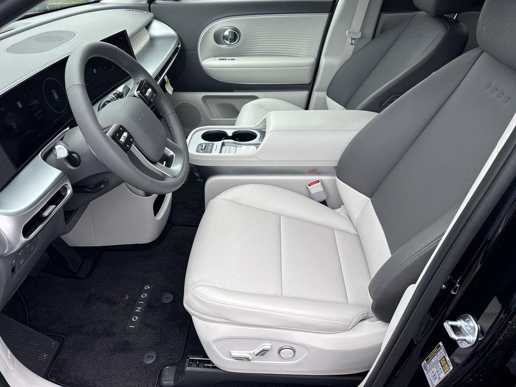 New 2026 Black Hyundai SEL image 9