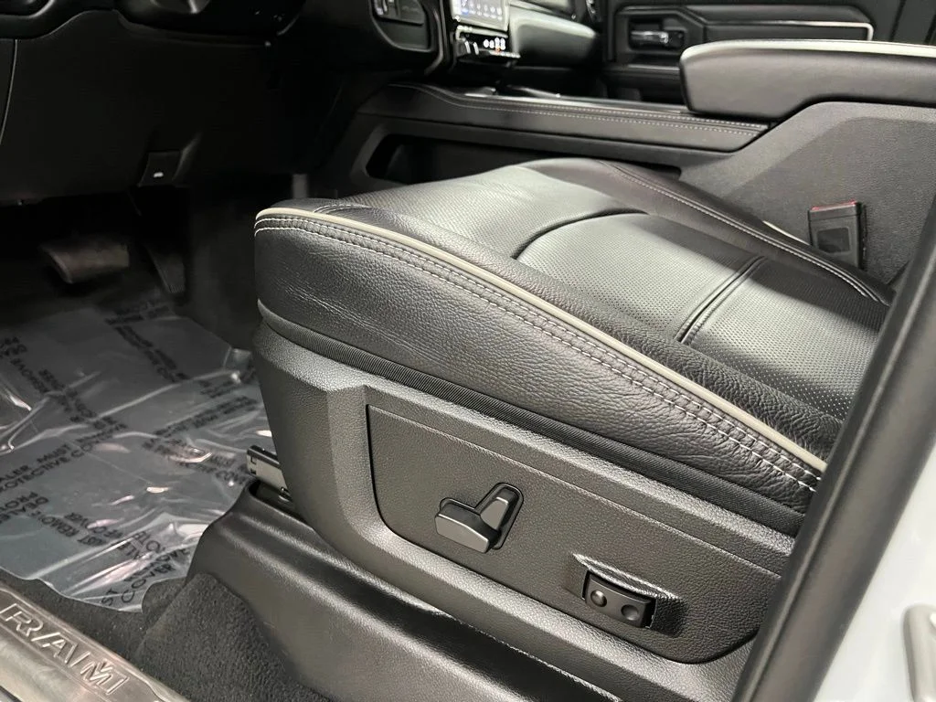 2024 RAM Ram 2500 Pickup Laramie Limited - Photo 26