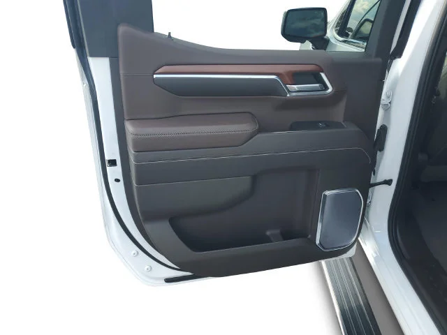 Used 2023 WHITE FROST TRICOAT GMC Denali image 30