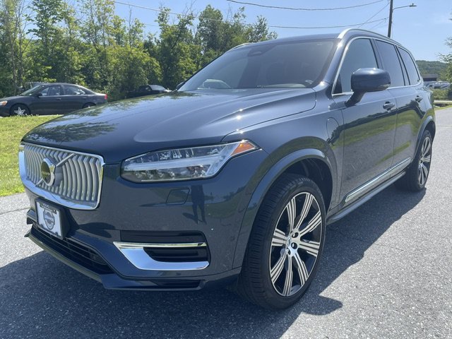 Used 2025 Blue Volvo Plus image 1