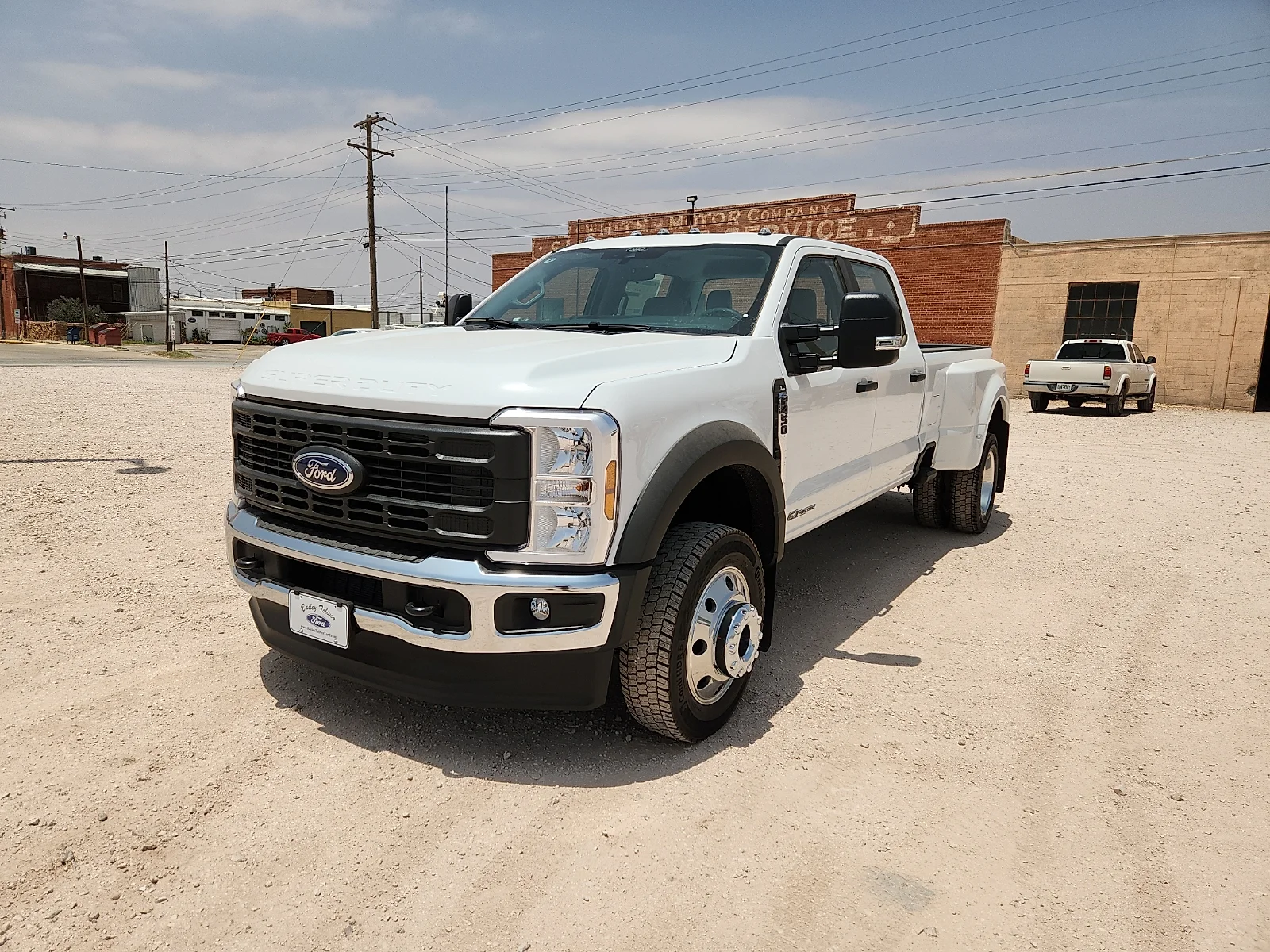 New 2026 Oxford White Ford F-450® XL image 3
