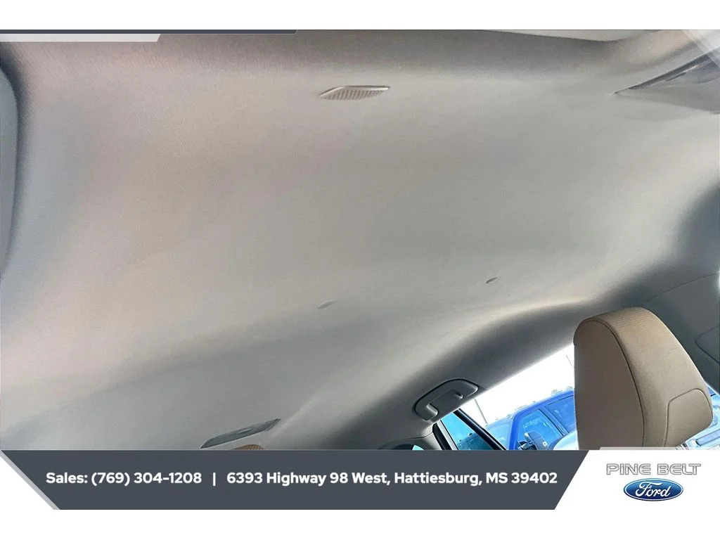 Used 2024 Ice Cap Toyota XLE image 17