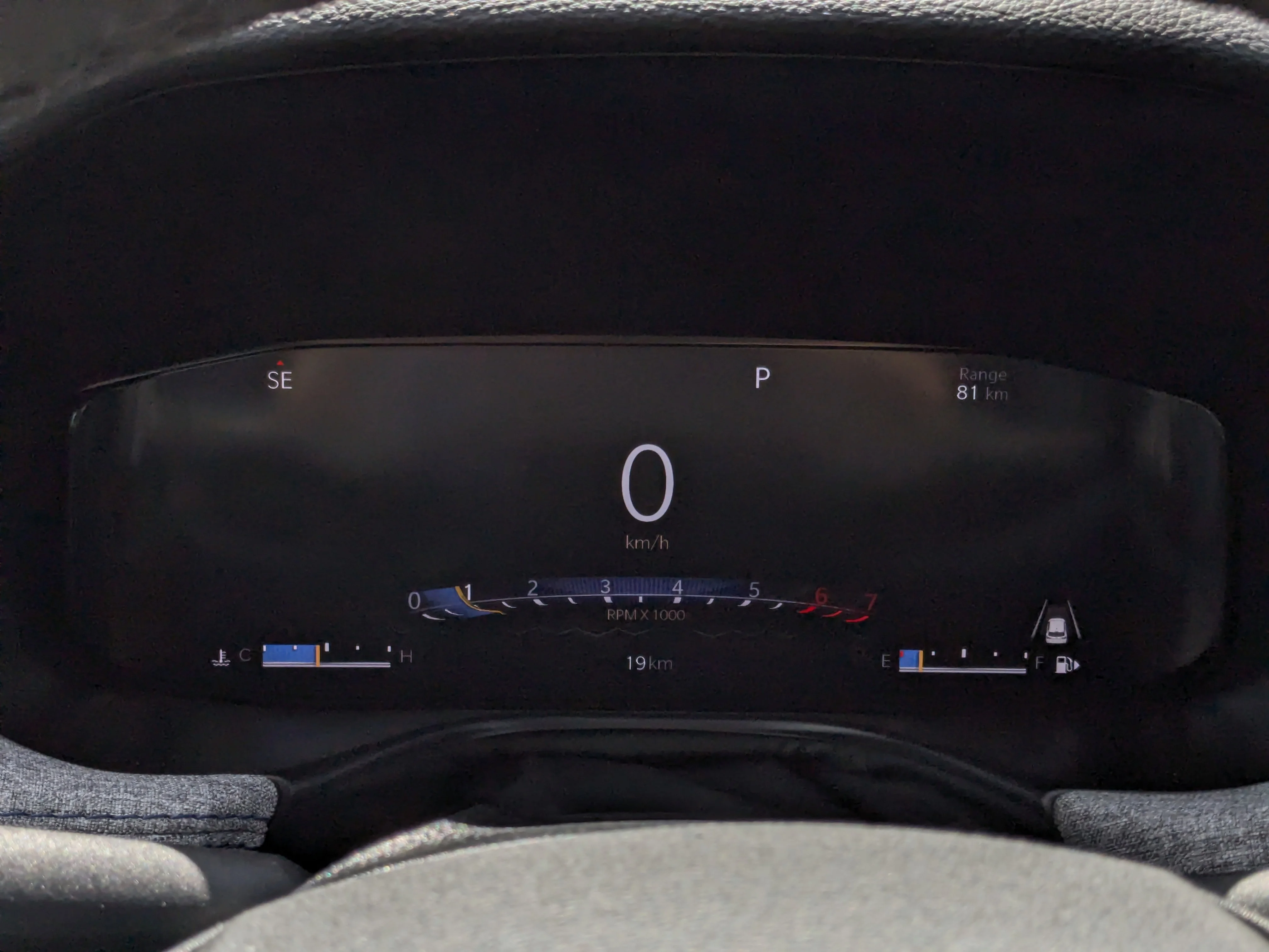 New 2025 White Jeep North - - Front heated seats - Forward Collision Warning - Uconnect 5 with 8.4?inch display image 18