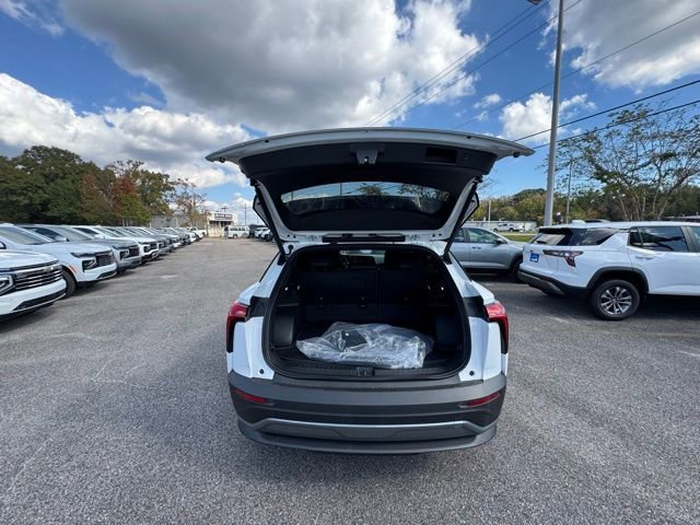 2025 Chevrolet Blazer EV LT - Photo 8