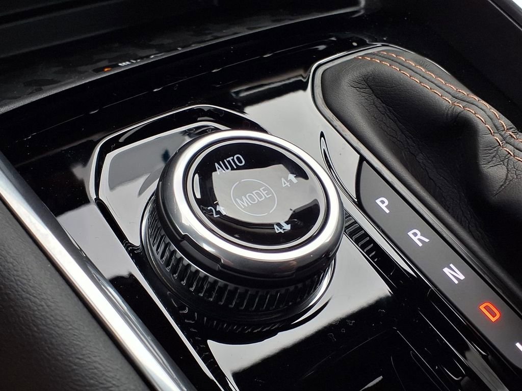 2026 GMC Canyon AT4 - Photo 19