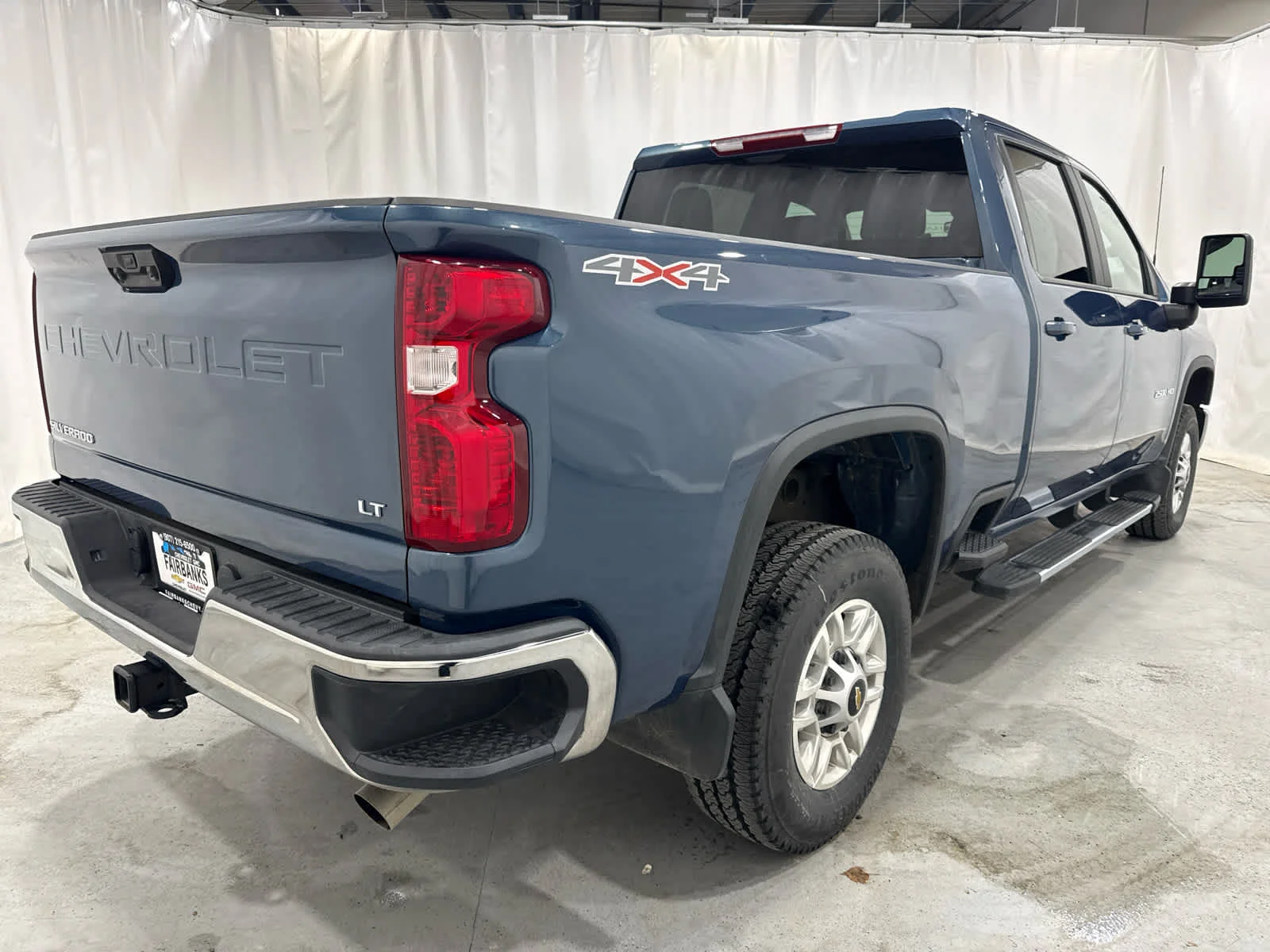 Used 2026 Lakeshore Blue Metallic Chevrolet LT image 5