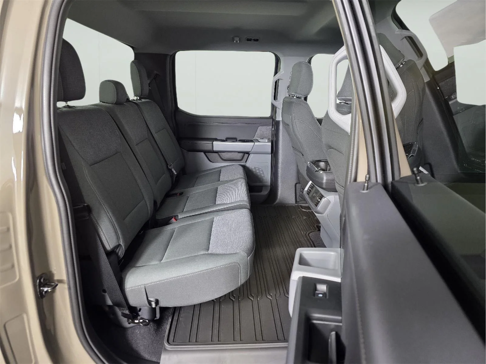 Used 2026 Marsh Gray Ford XLT image 18