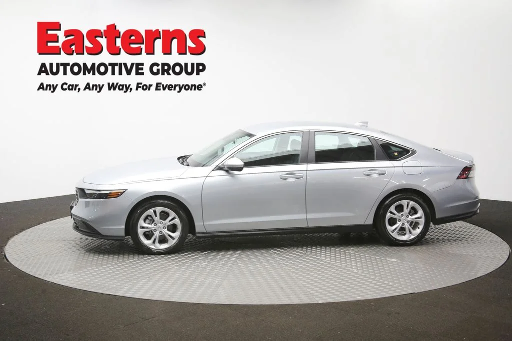 Used 2025 Silver Honda LX image 58