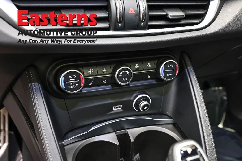 Used 2024 Red Alfa Romeo Sprint image 20