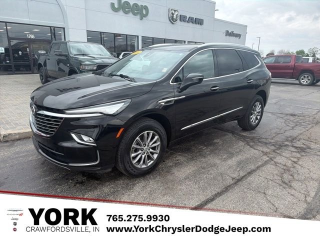 2023 Buick Enclave Essence's photo