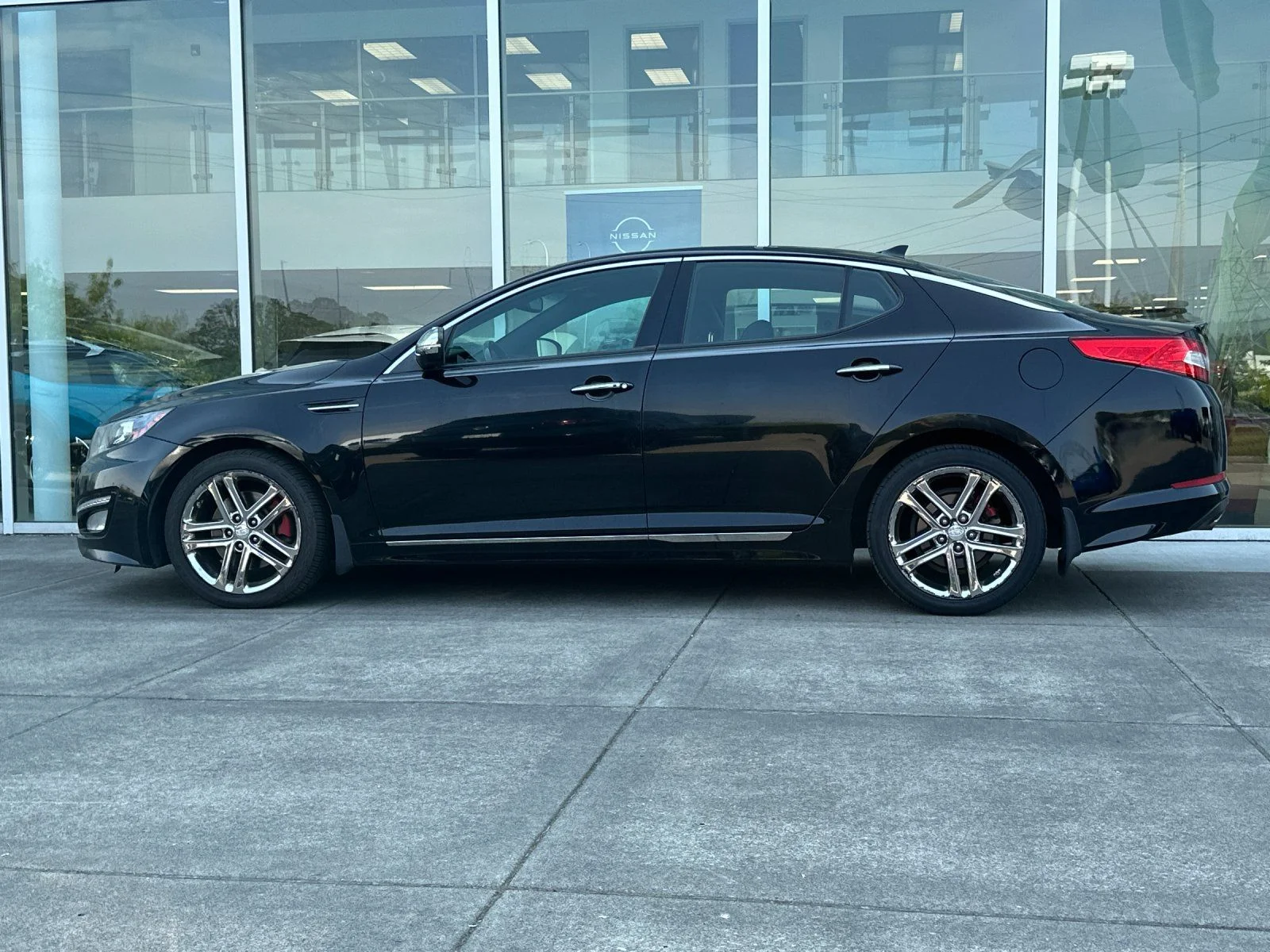 Used 2013 Ebony Black Kia SX image 6