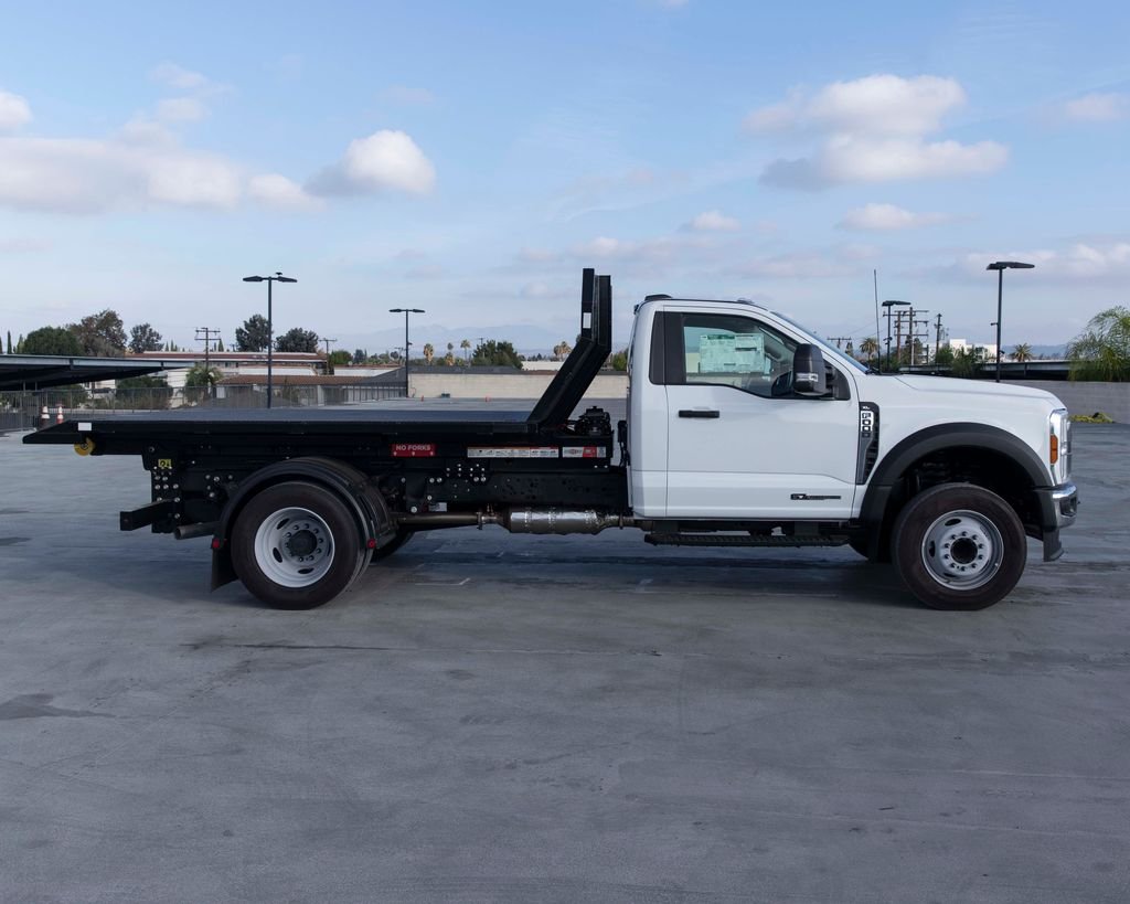 2025 Ford F-550 Super Duty Chassis Cab XL - Photo 20