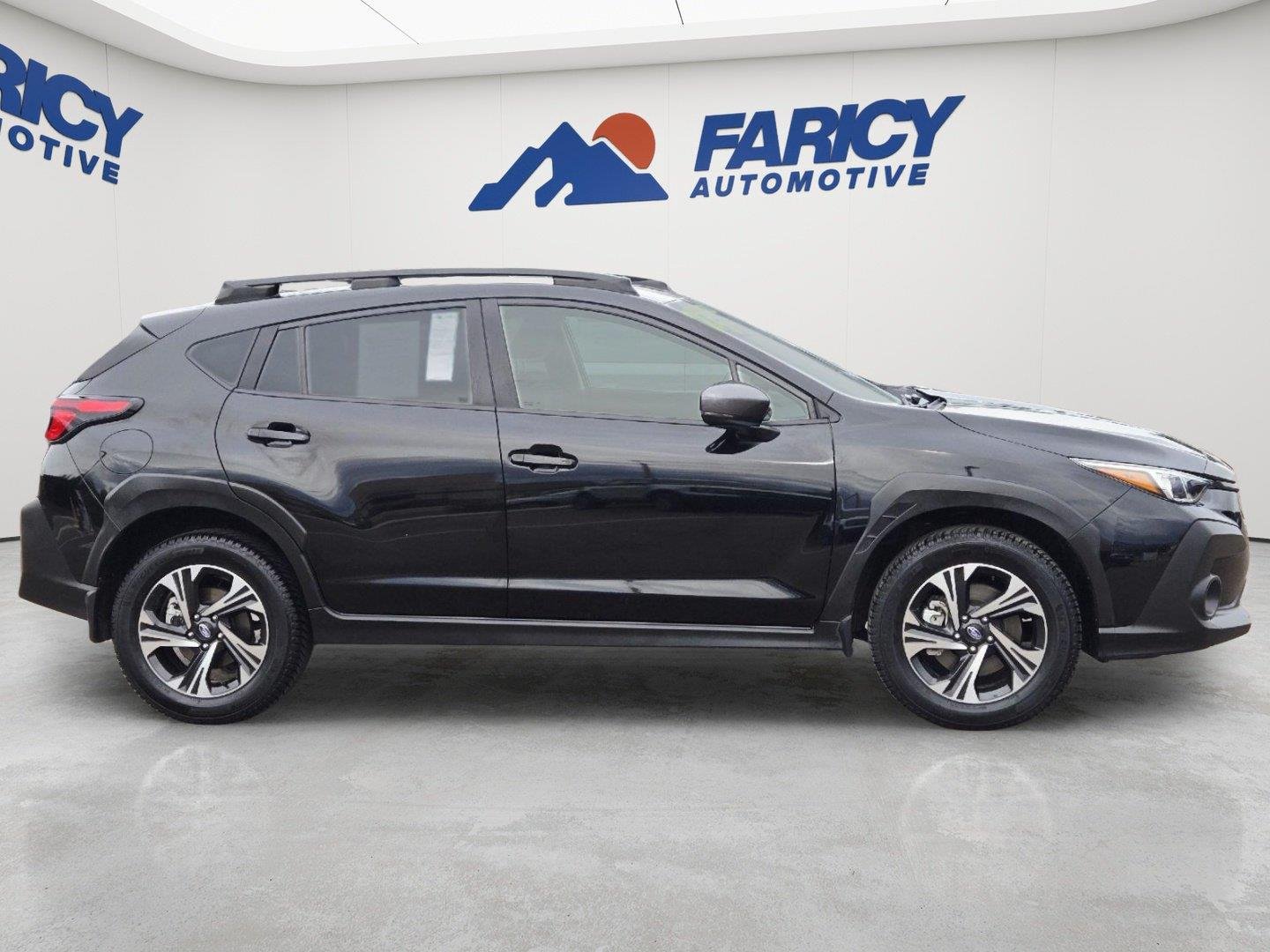 Used 2025 Crystal Black Silica Subaru Premium image 4