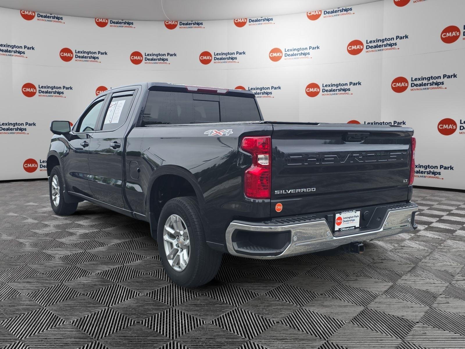 Used 2023 Dark Ash Metallic Chevrolet LT image 5