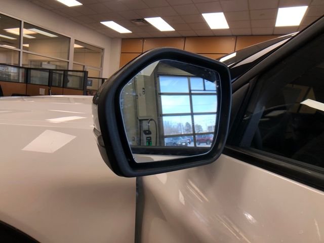 New 2026 Star White Metallic Tri-Coat Ford Tremor® image 23