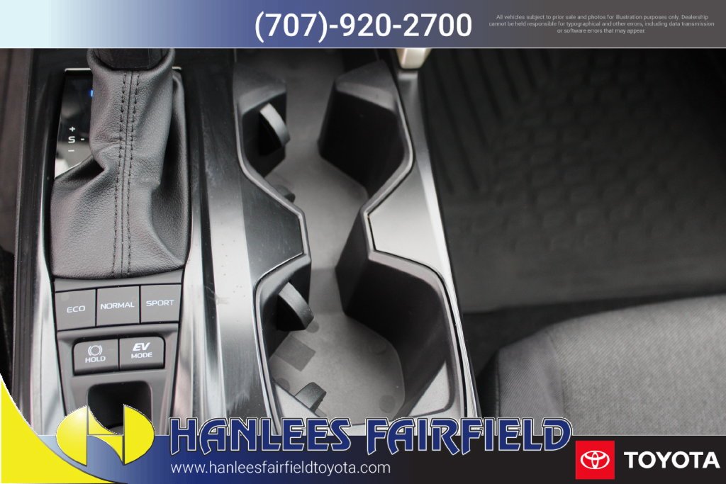 Certified Used 2025  Toyota LE image 19