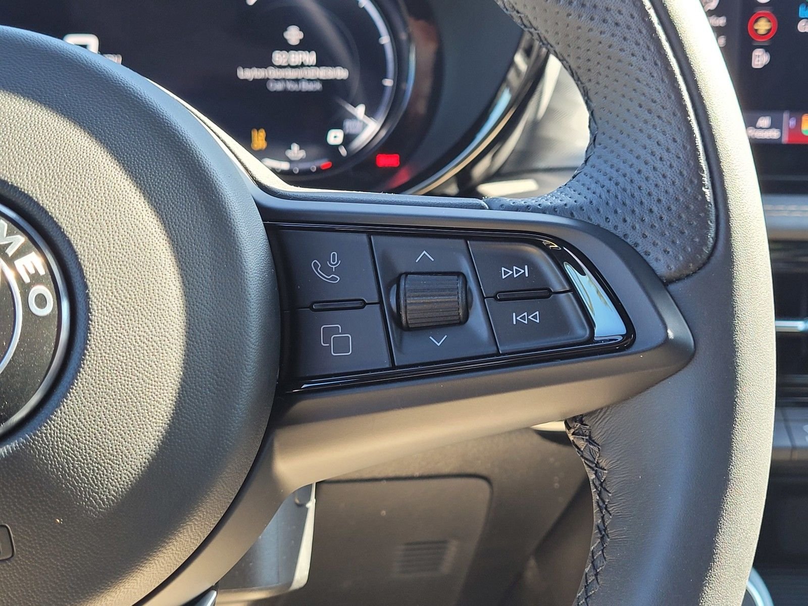 2025 Alfa Romeo Tonale Base - Photo 17