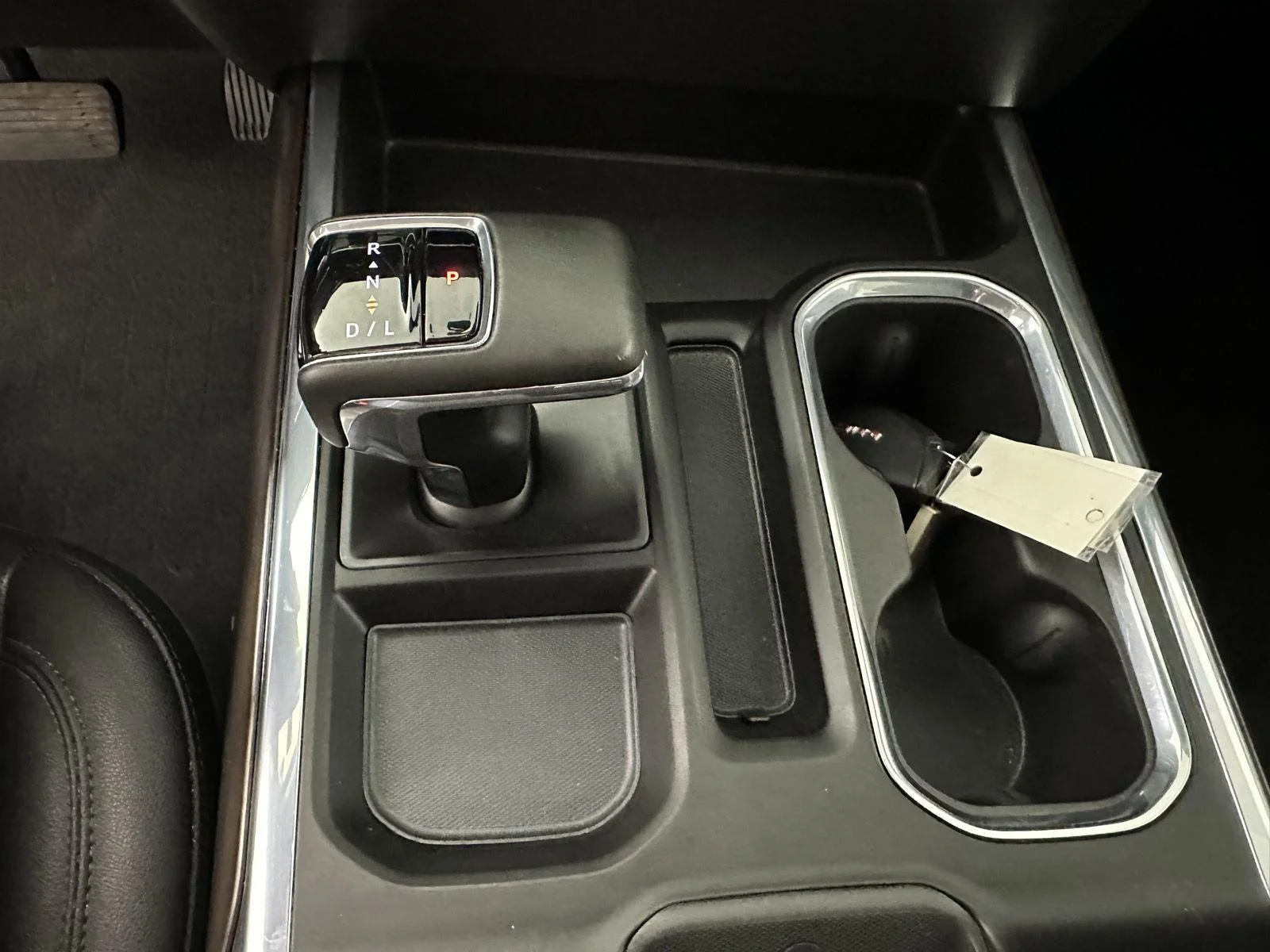 Used 2024 Titanium Rush Metallic GMC SLT image 25