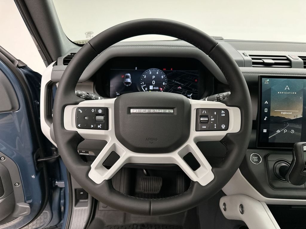 New 2026 Tasman Blue Metallic Land Rover X-Dynamic SE image 15