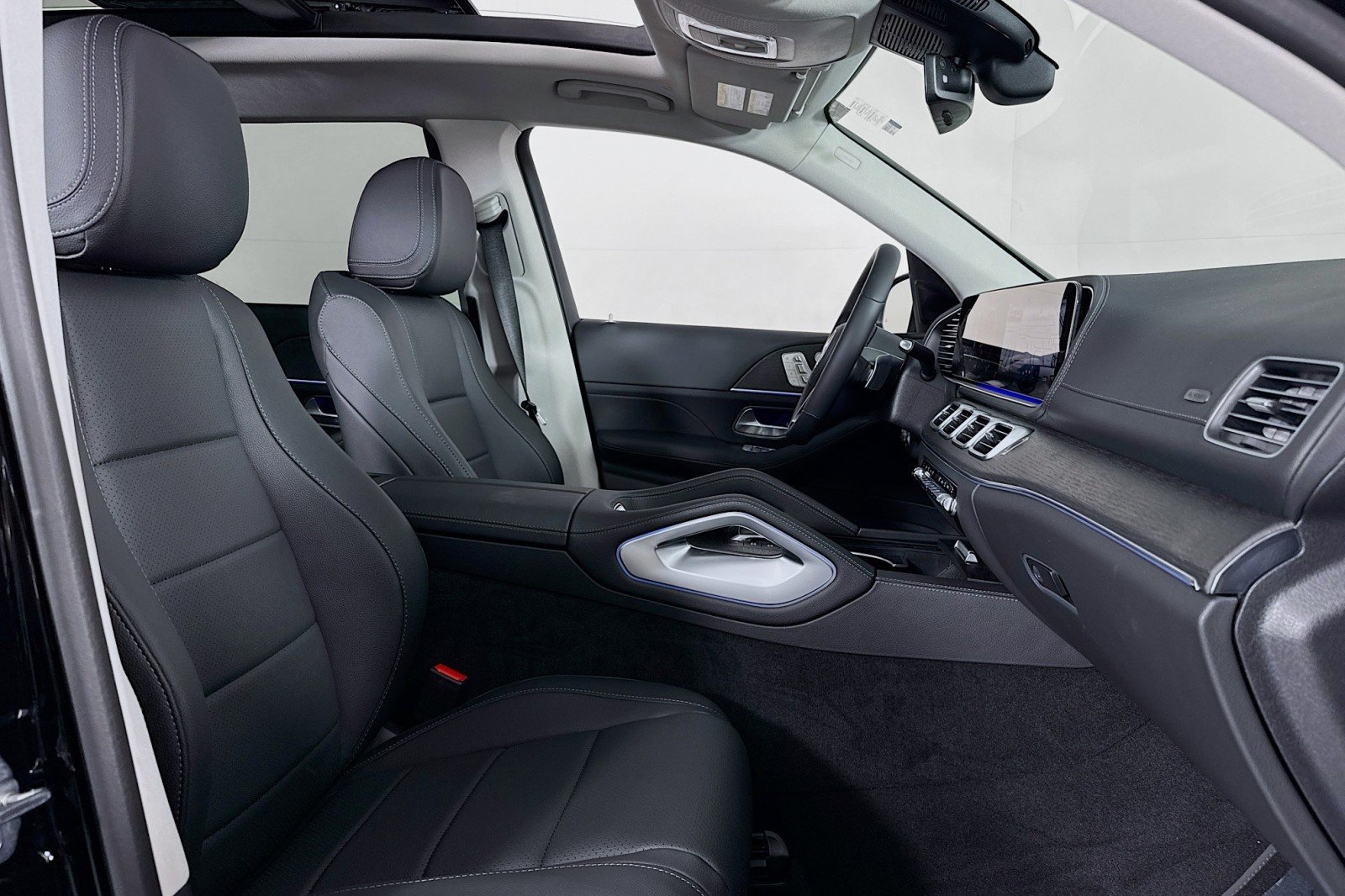 New 2026 Black Mercedes-Benz GLS 450 4MATIC® SUV image 6