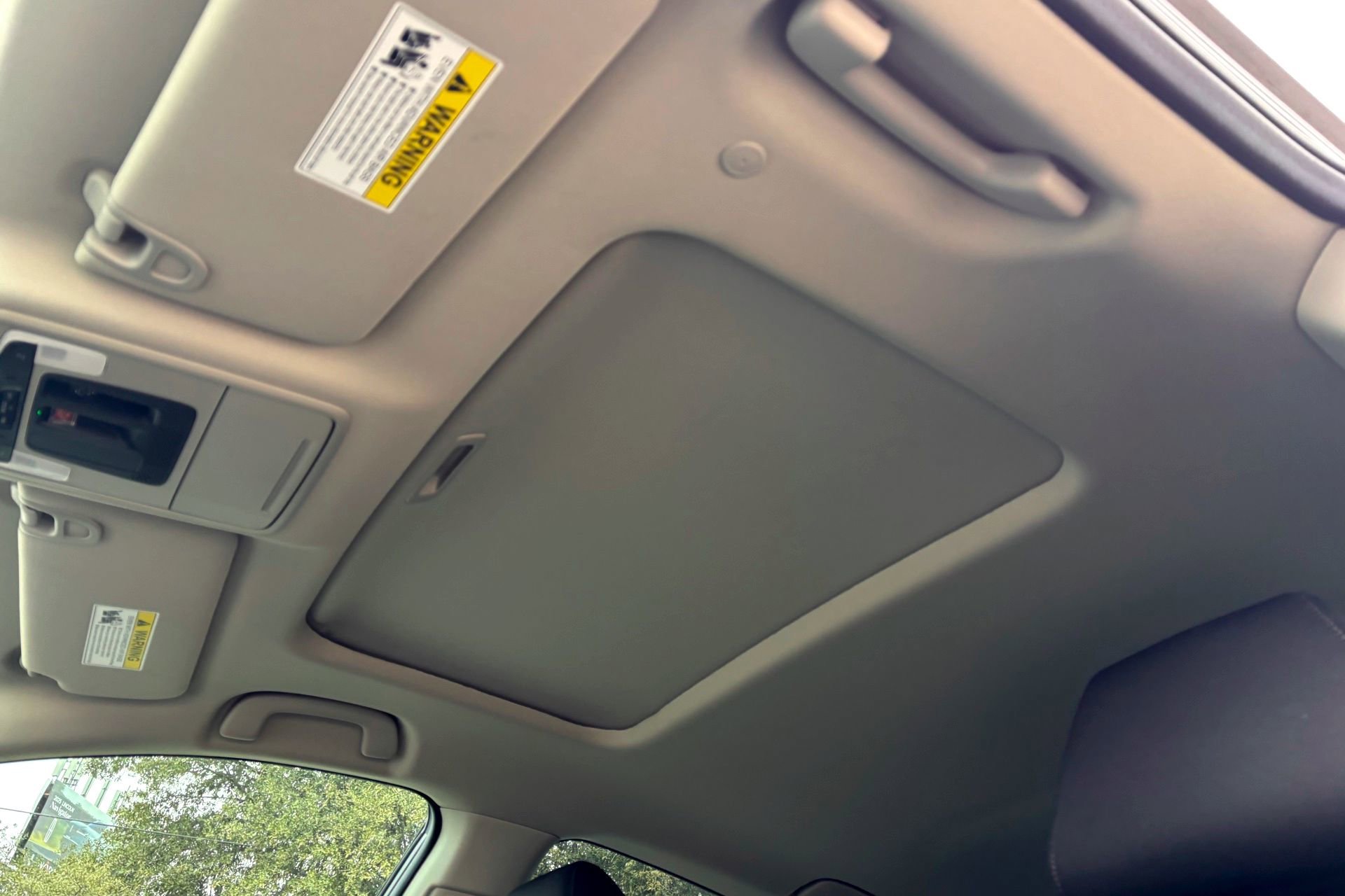 Used 2025 Black Honda SE image 14
