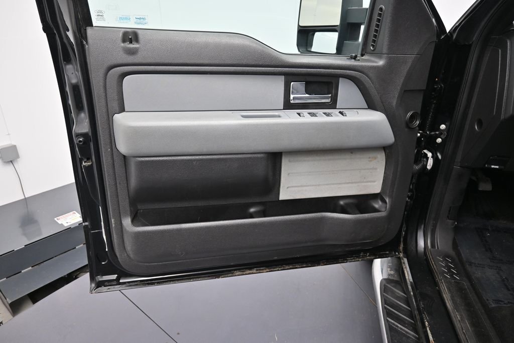 Used 2013  Ford XLT image 9