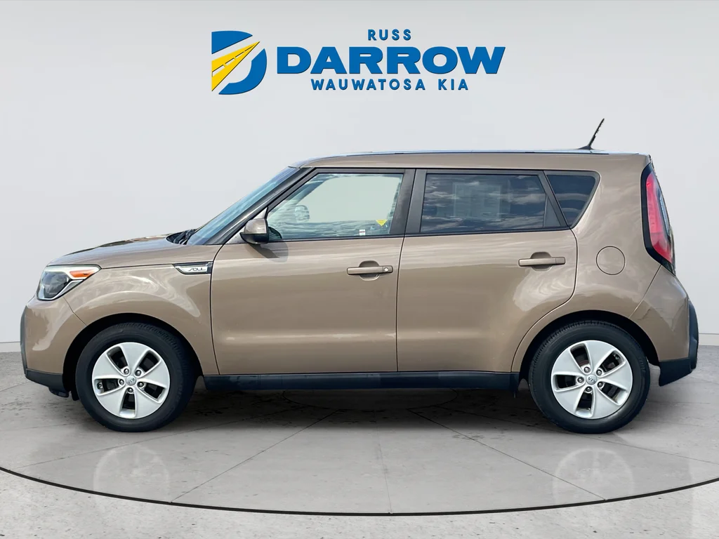 Used 2016 Kia Soul Base with VIN KNDJN2A20G7314427 for sale in Wauwatosa, WI