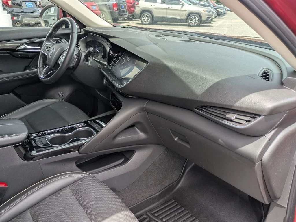 Used 2023 Red Buick Essence image 24