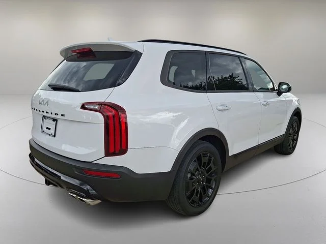 Used 2022 White Kia SX image 11