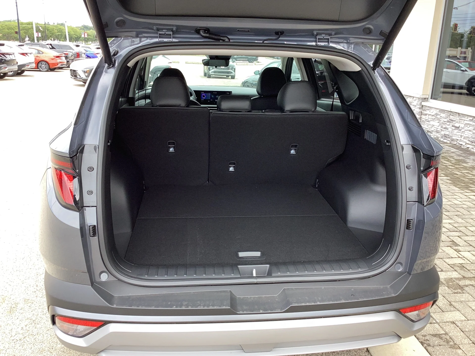New 2026 Ecotronic Gray Metallic Hyundai SEL Plus image 9