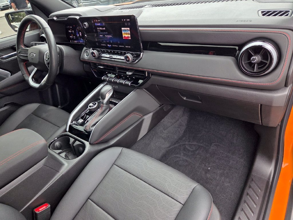 2025 Chevrolet Colorado Z71 - Photo 19