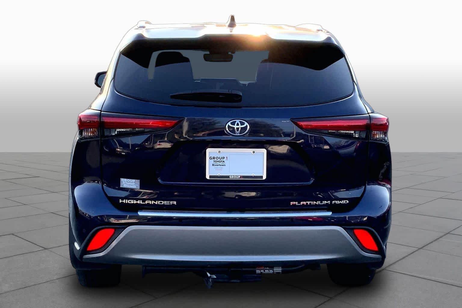 Used 2022 Blueprint Toyota Platinum image 5
