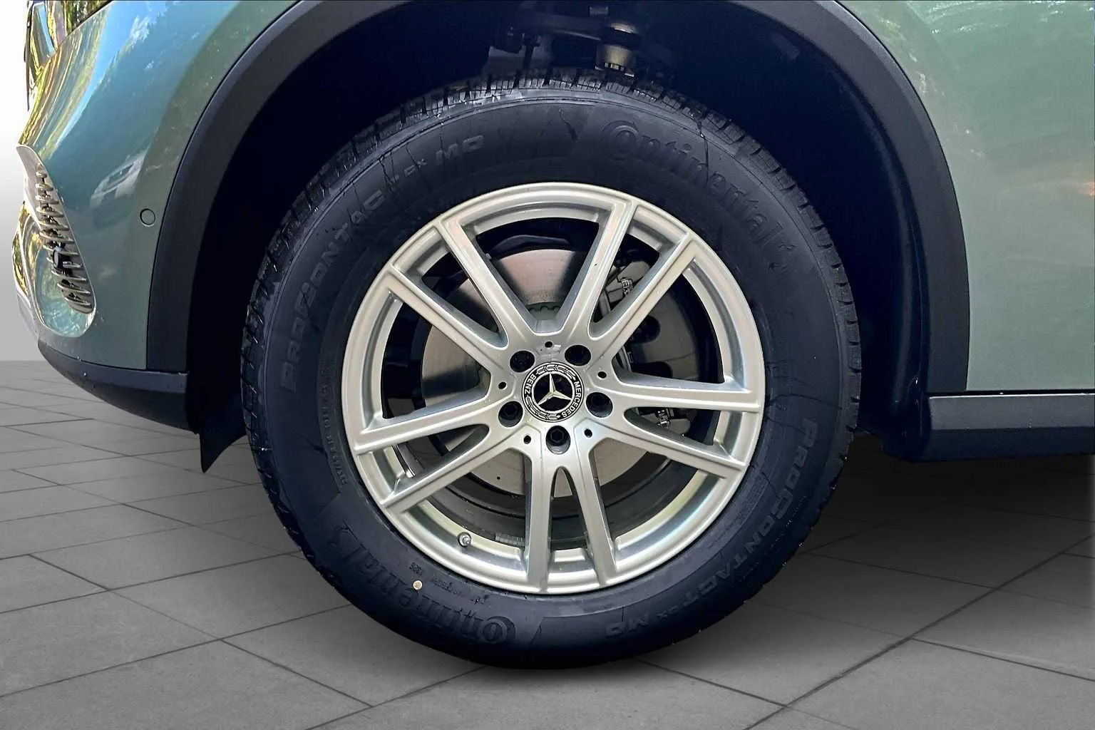 New 2026 Verde Silver Metallic Mercedes-Benz GLC 300 image 16