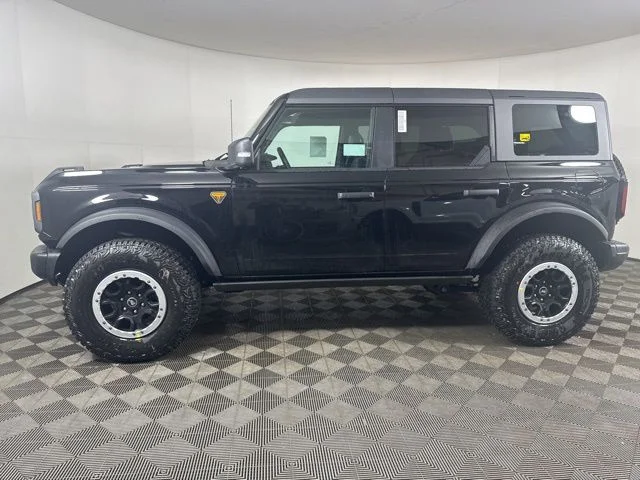 New 2025 Shadow Black Ford Badlands image 7