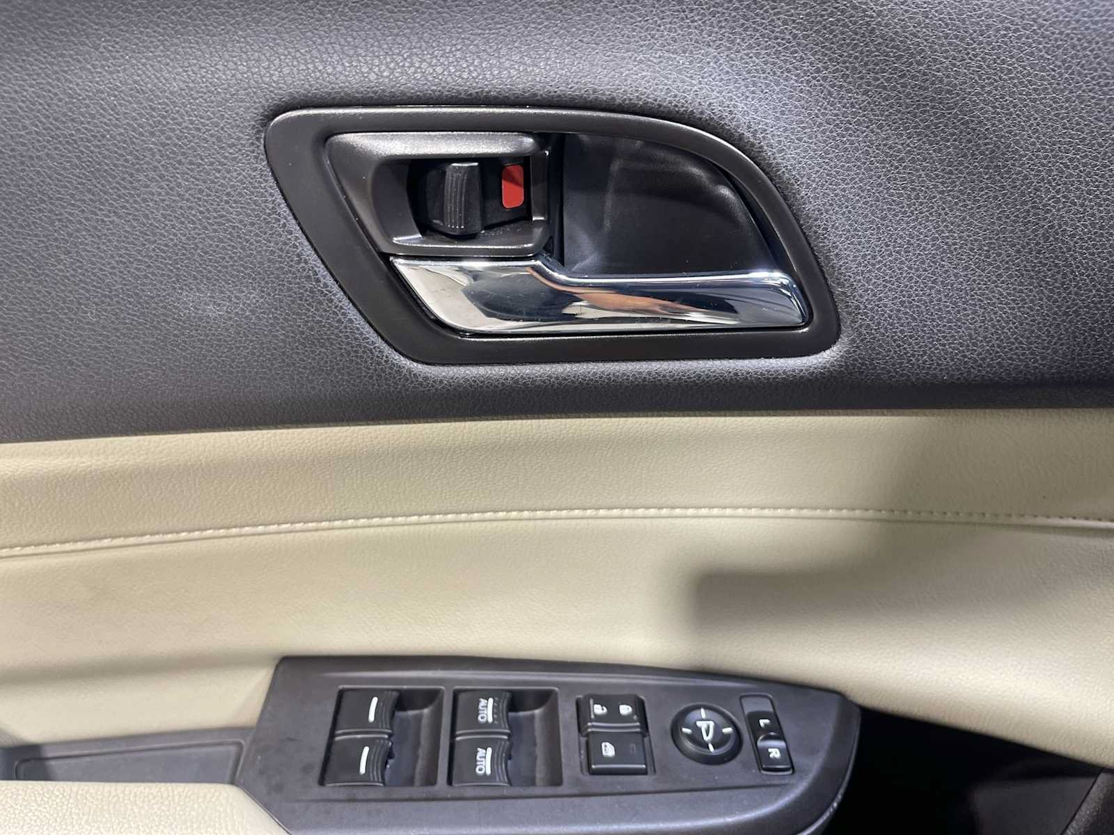 Used 2018 Bellanova White Pearl Acura  image 50