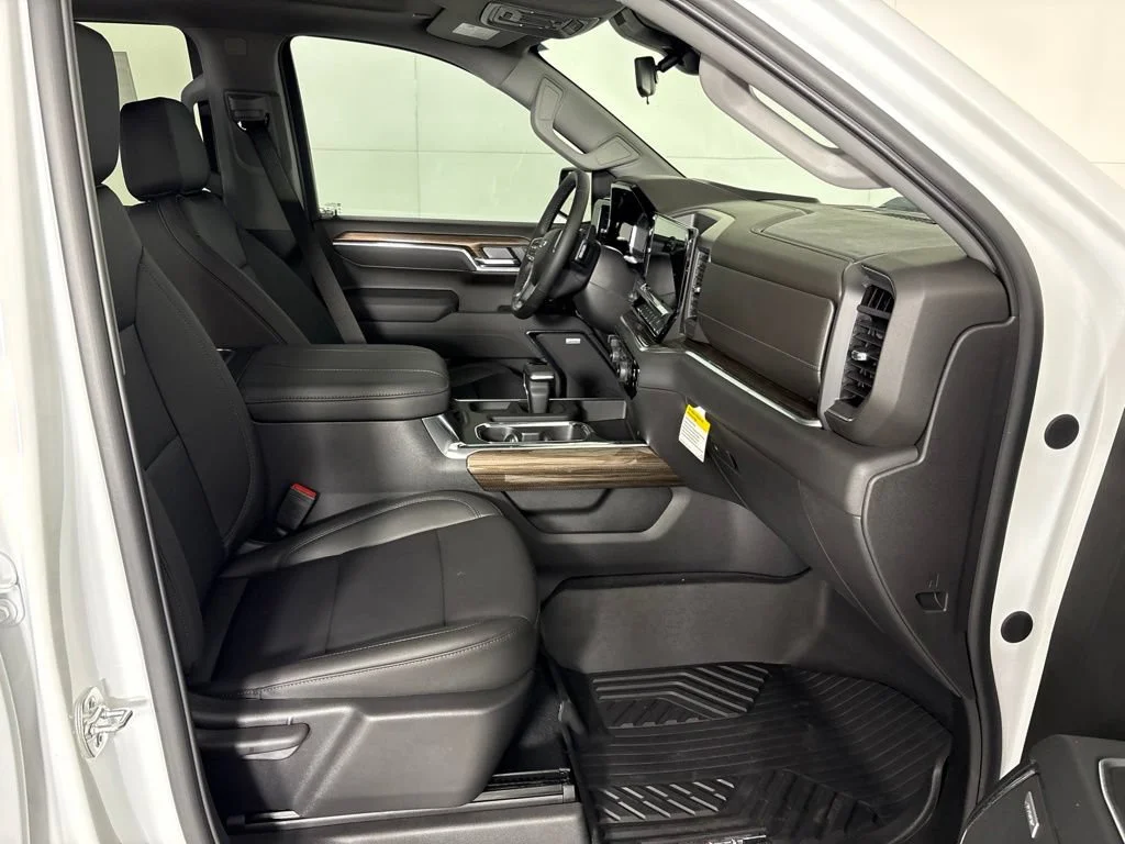 New 2026 Summit White Chevrolet LT Trail Boss image 22